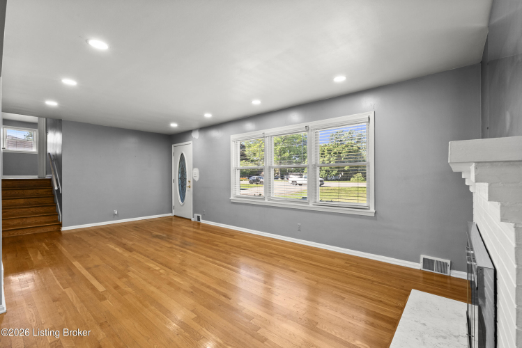 Listing Image 35