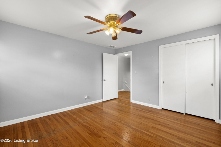 Listing Image 37