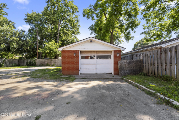 Listing Image 41