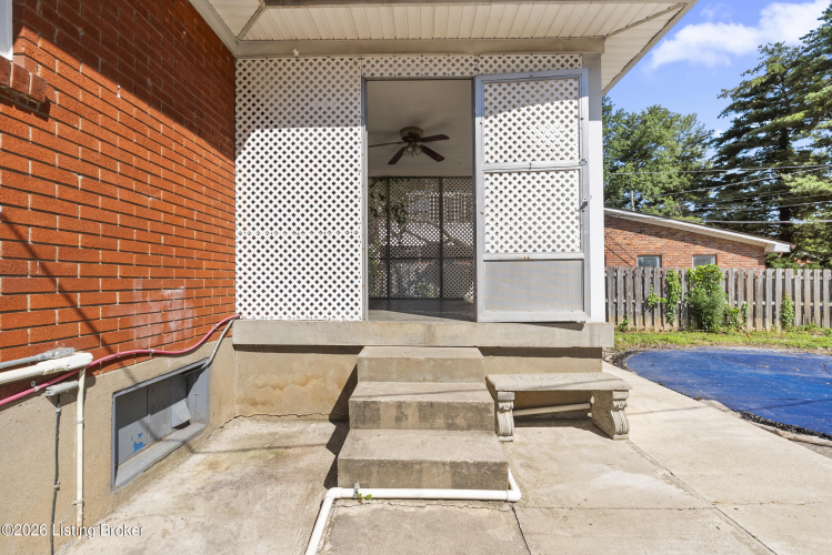 Listing Image 42
