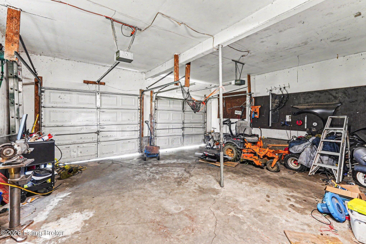 Listing Image 17