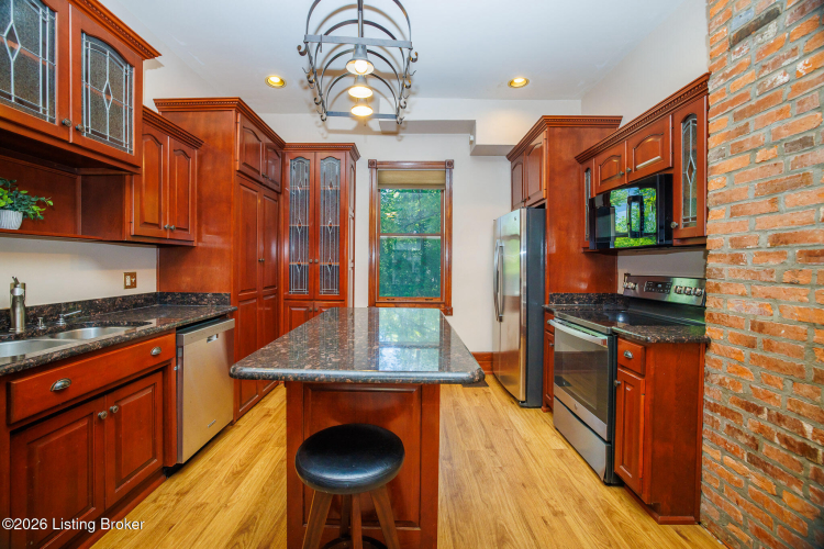 Listing Image 19