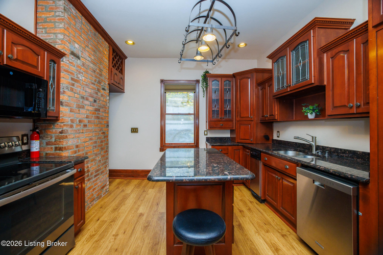 Listing Image 22