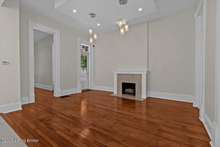 Listing Image 20