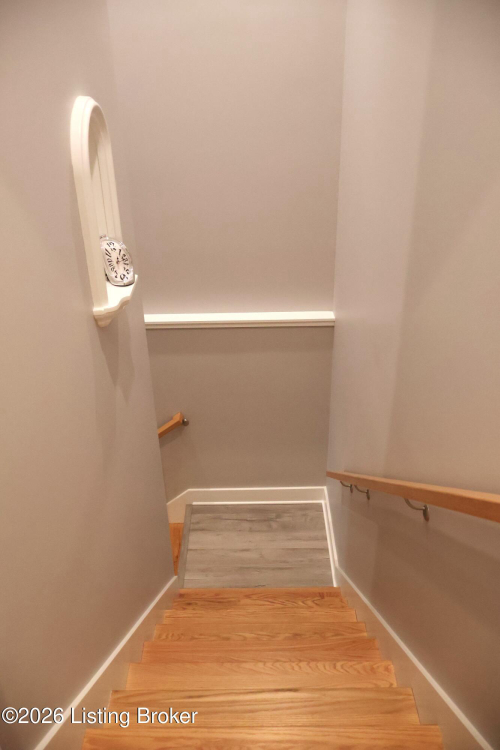 Listing Image 16