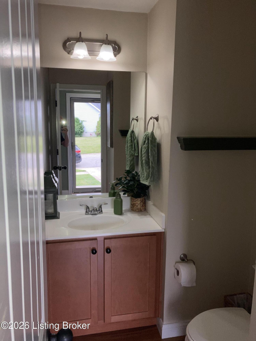 Listing Image 11