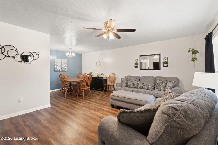 Listing Image 22