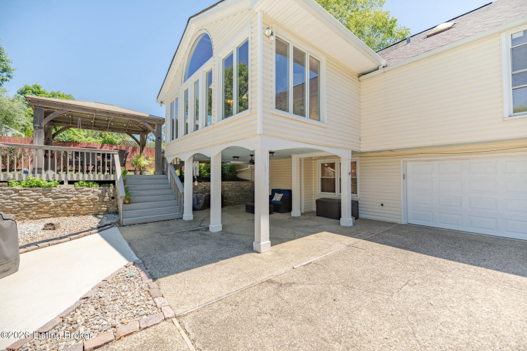 Listing Image 49