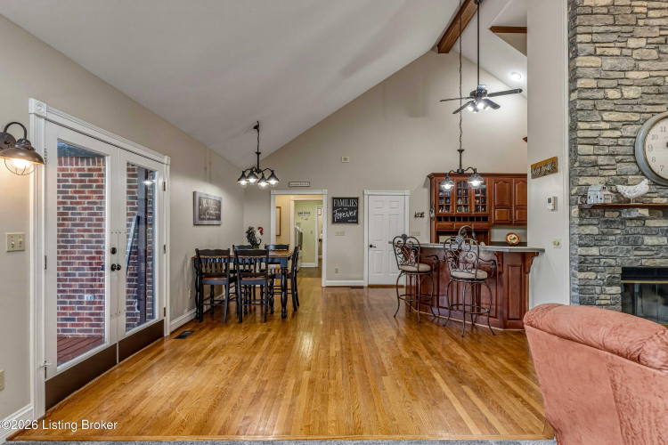 Listing Image 23