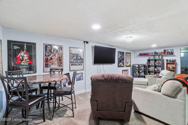Listing Image 33