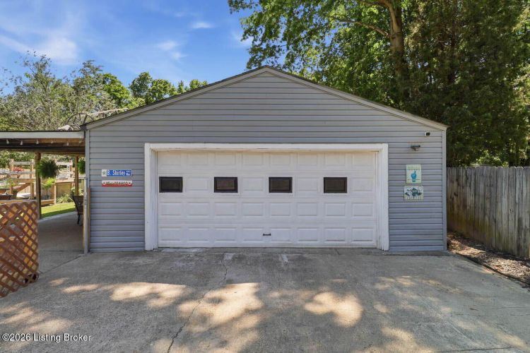 Listing Image 43