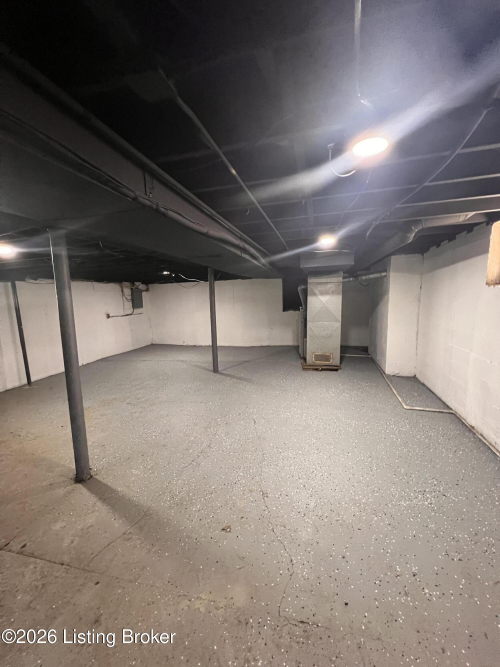 Listing Image 18
