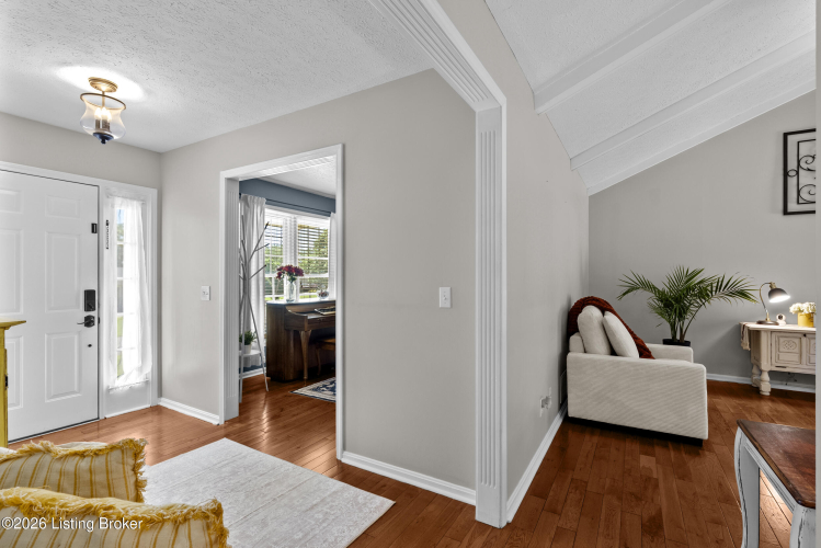 Listing Image 22