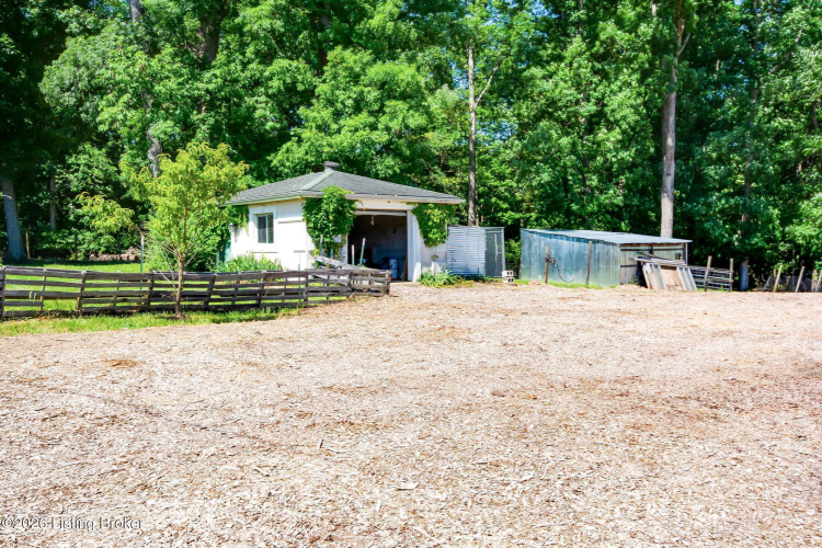 Listing Image 82