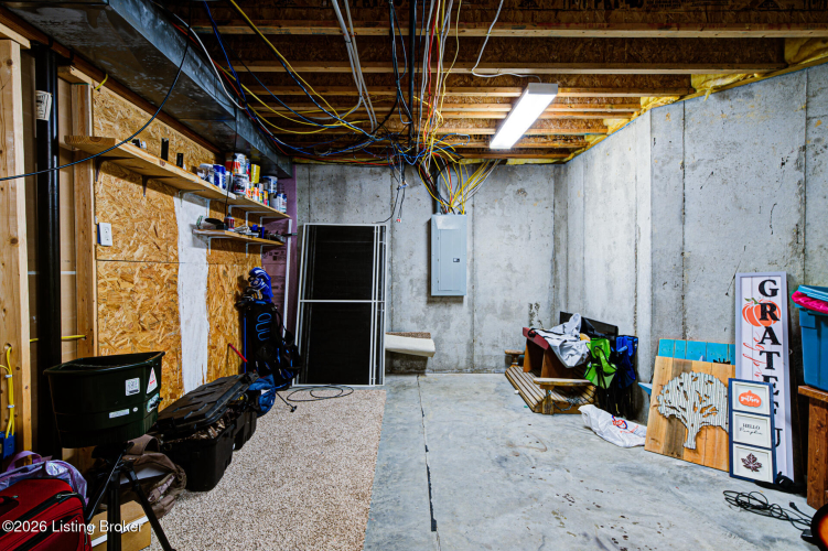 Listing Image 42