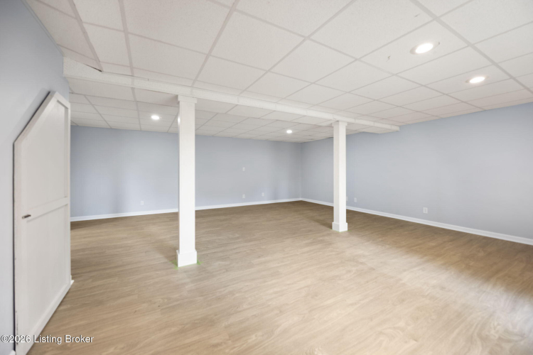 Listing Image 25