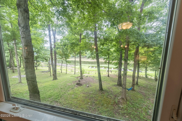 Listing Image 43