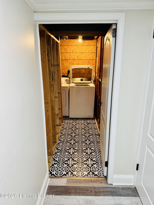 Listing Image 15