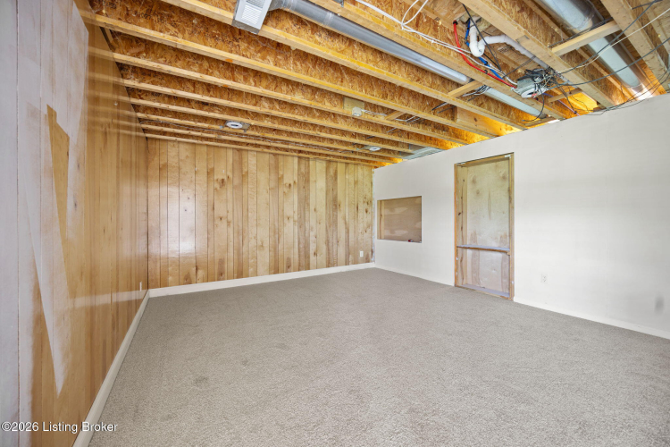 Listing Image 42
