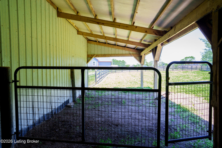 Listing Image 50