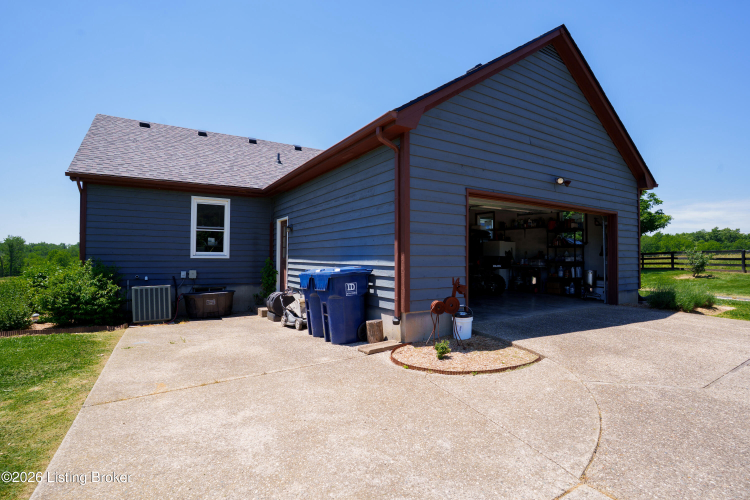 Listing Image 59