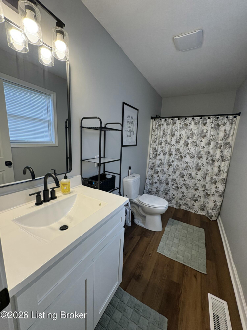 Listing Image 19