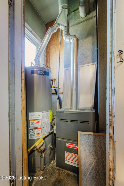Listing Image 10