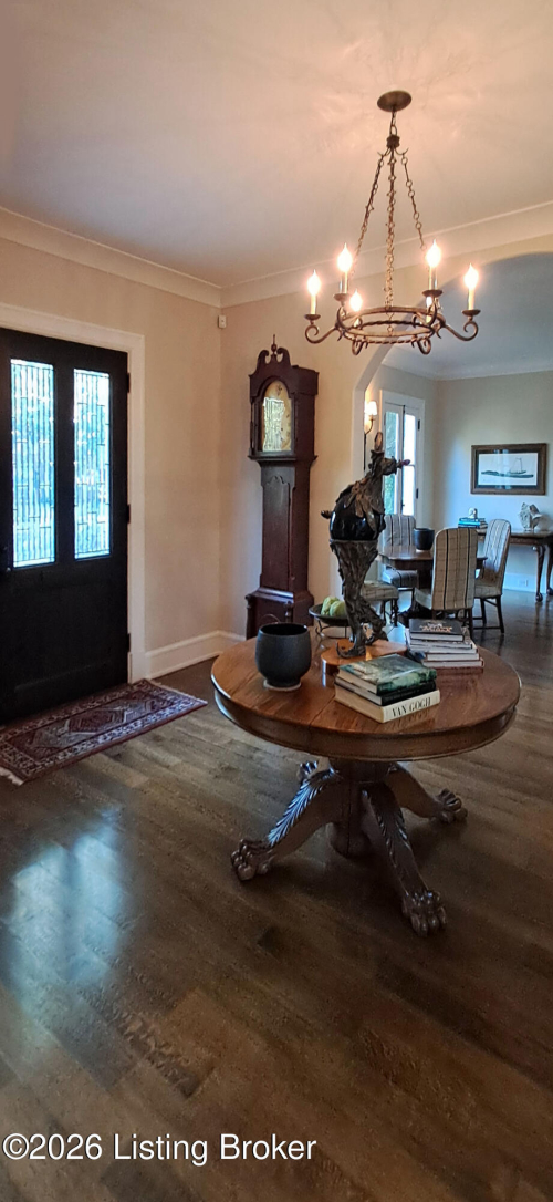 Listing Image 6