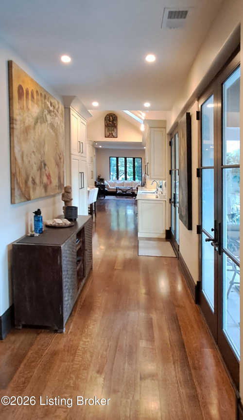 Listing Image 57