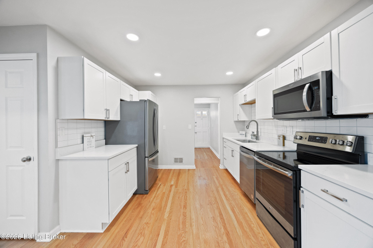 Listing Image 5