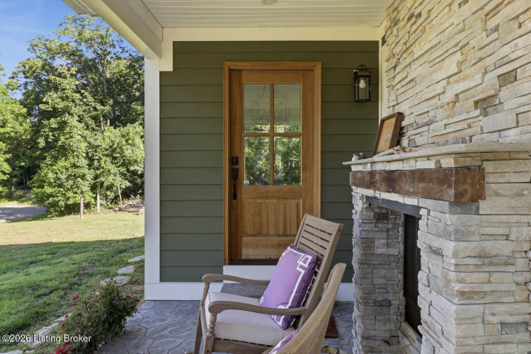 Listing Image 82