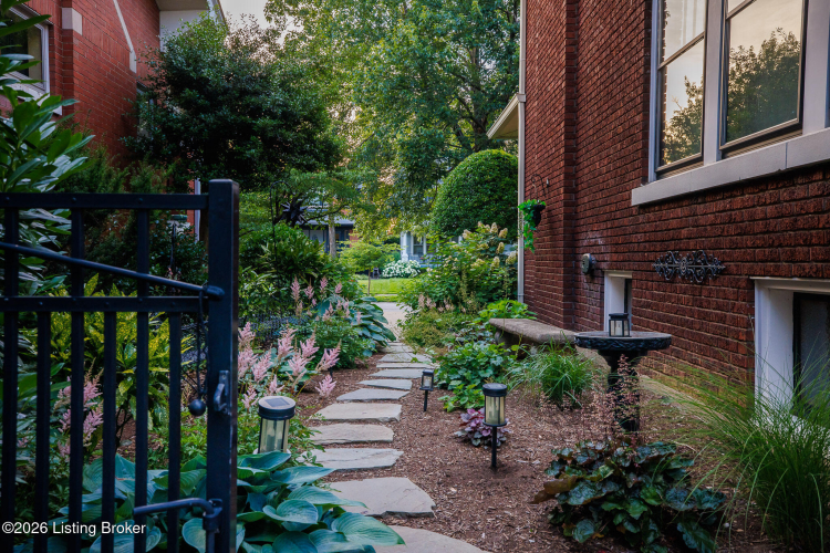 Listing Image 75