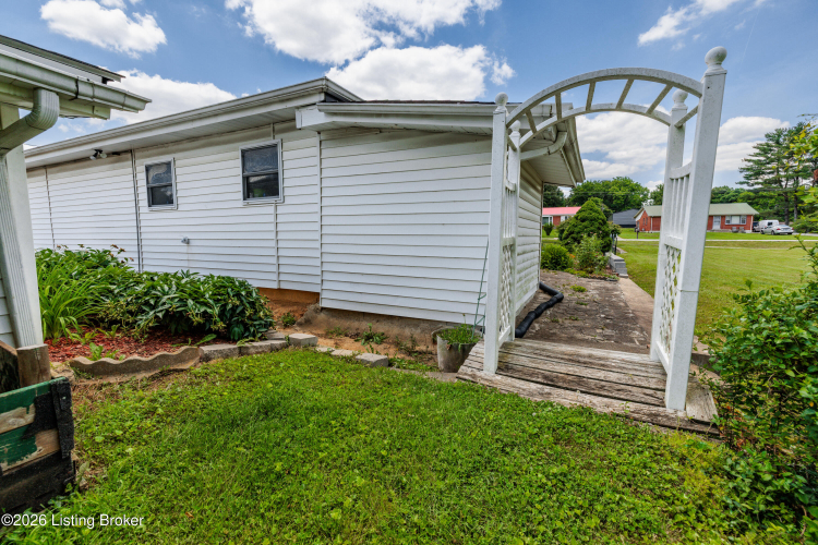 Listing Image 33