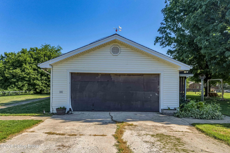 Listing Image 58