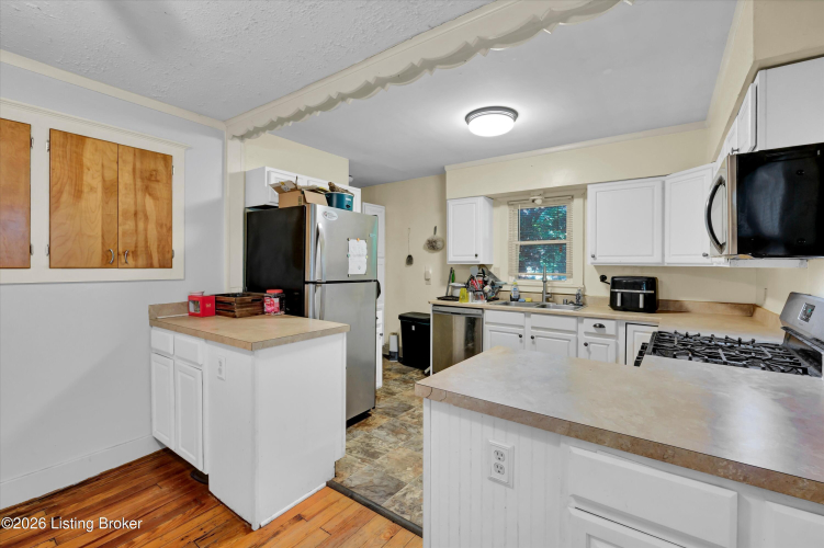 Listing Image 13