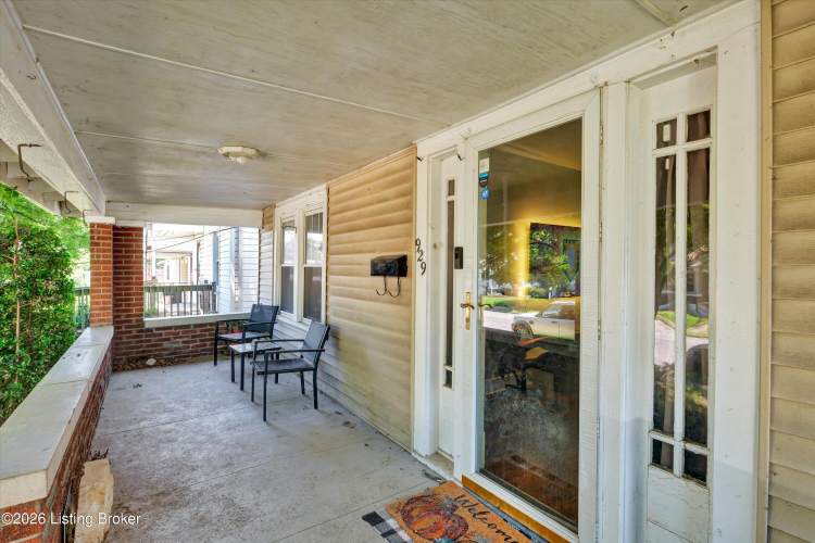 Listing Image 6