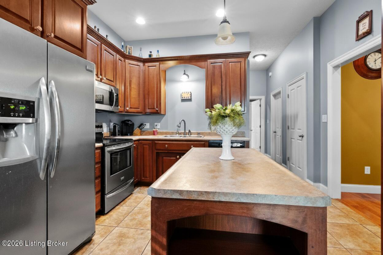 Listing Image 15