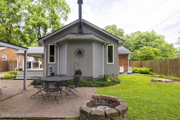 Listing Image 15