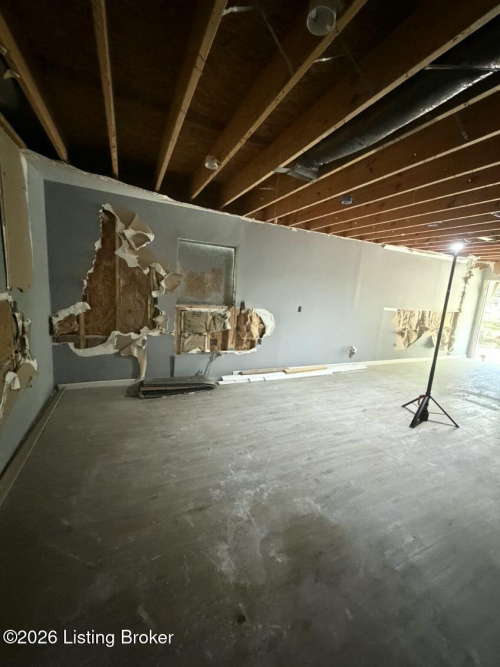Listing Image 36