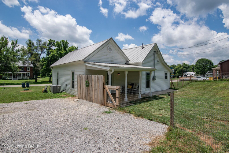 Listing Image 43
