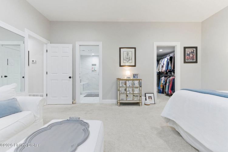 Listing Image 104