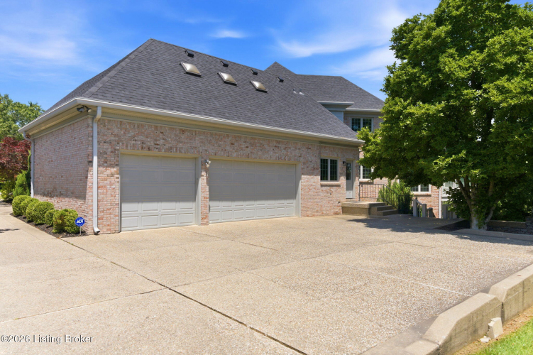 Listing Image 108