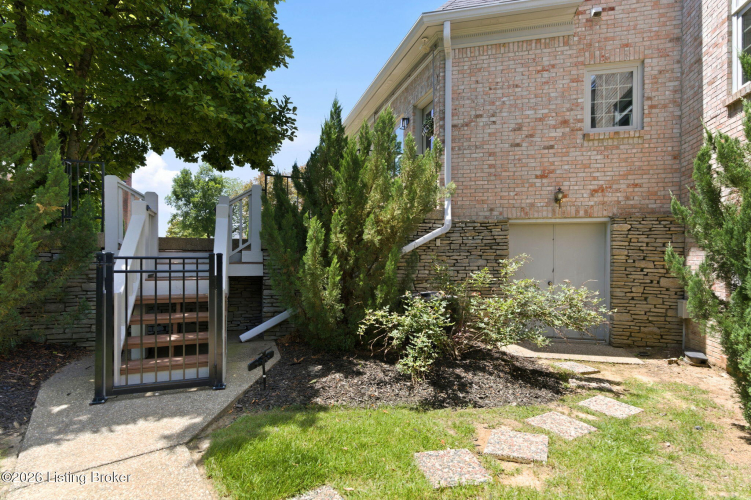 Listing Image 112