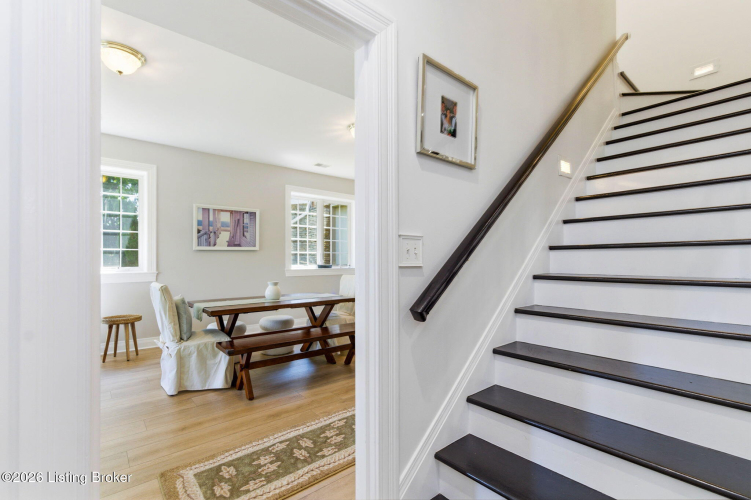 Listing Image 84