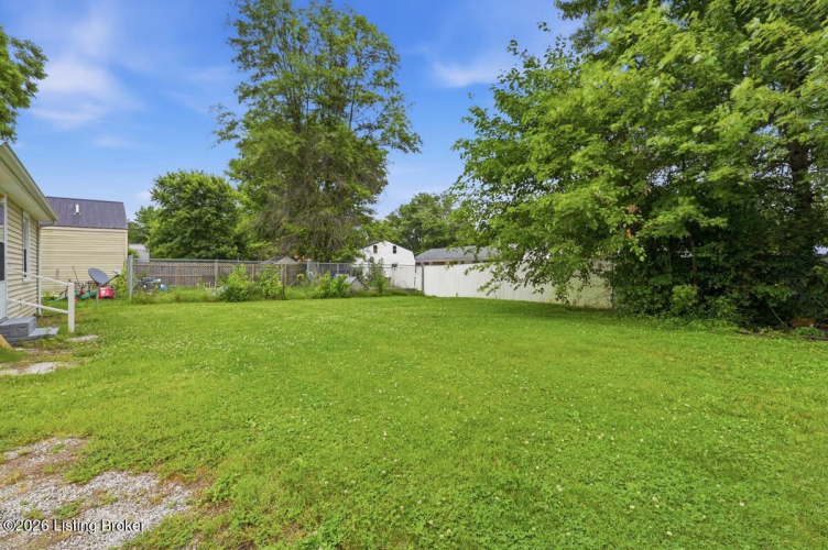 Listing Image 16