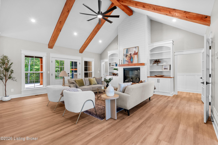Listing Image 11