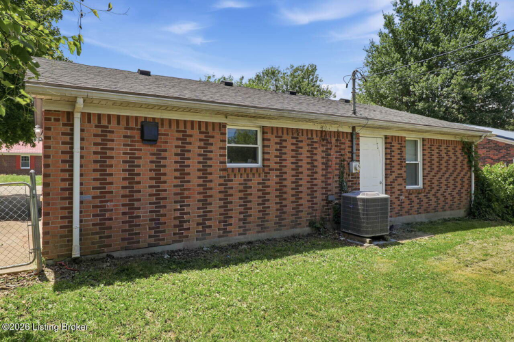 Listing Image 17