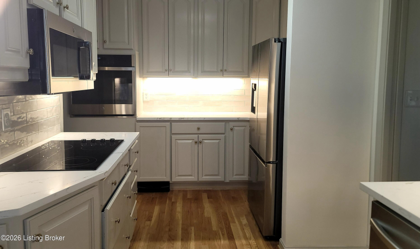 Listing Image 19