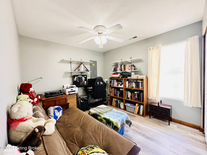 Listing Image 49