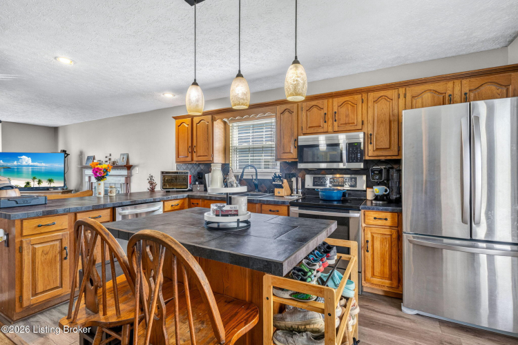 Listing Image 15